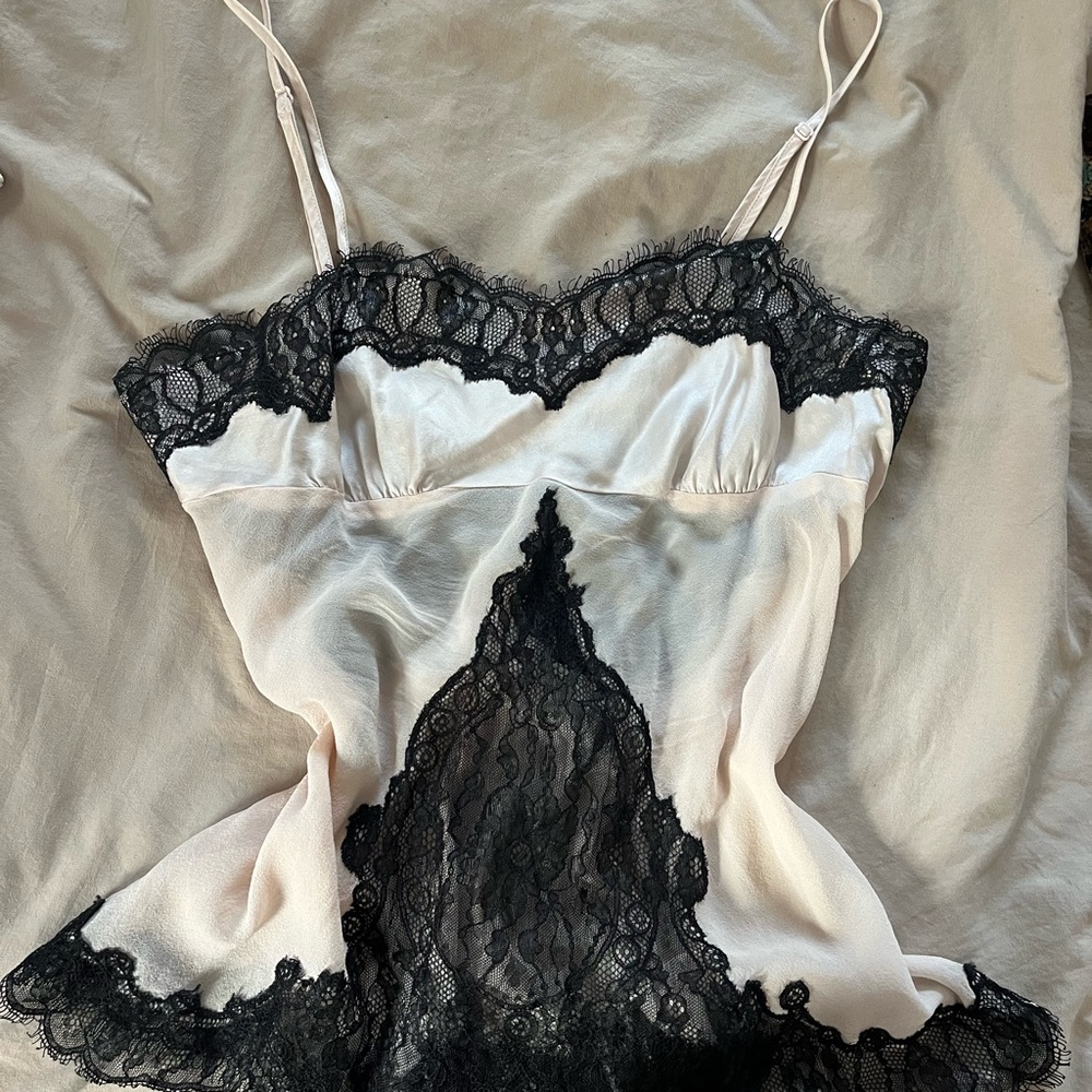 chic 2000s silk cami going out top Victoria’s Secret lace